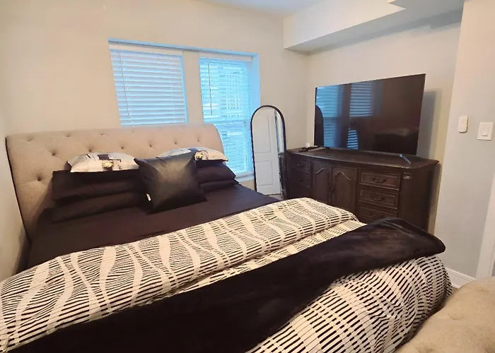 Cozy & Near Downtown & Hyde Park Apartamento