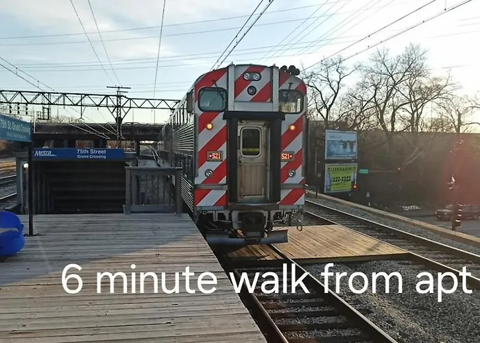 Cozy & Near Downtown & Hyde Park Chicago